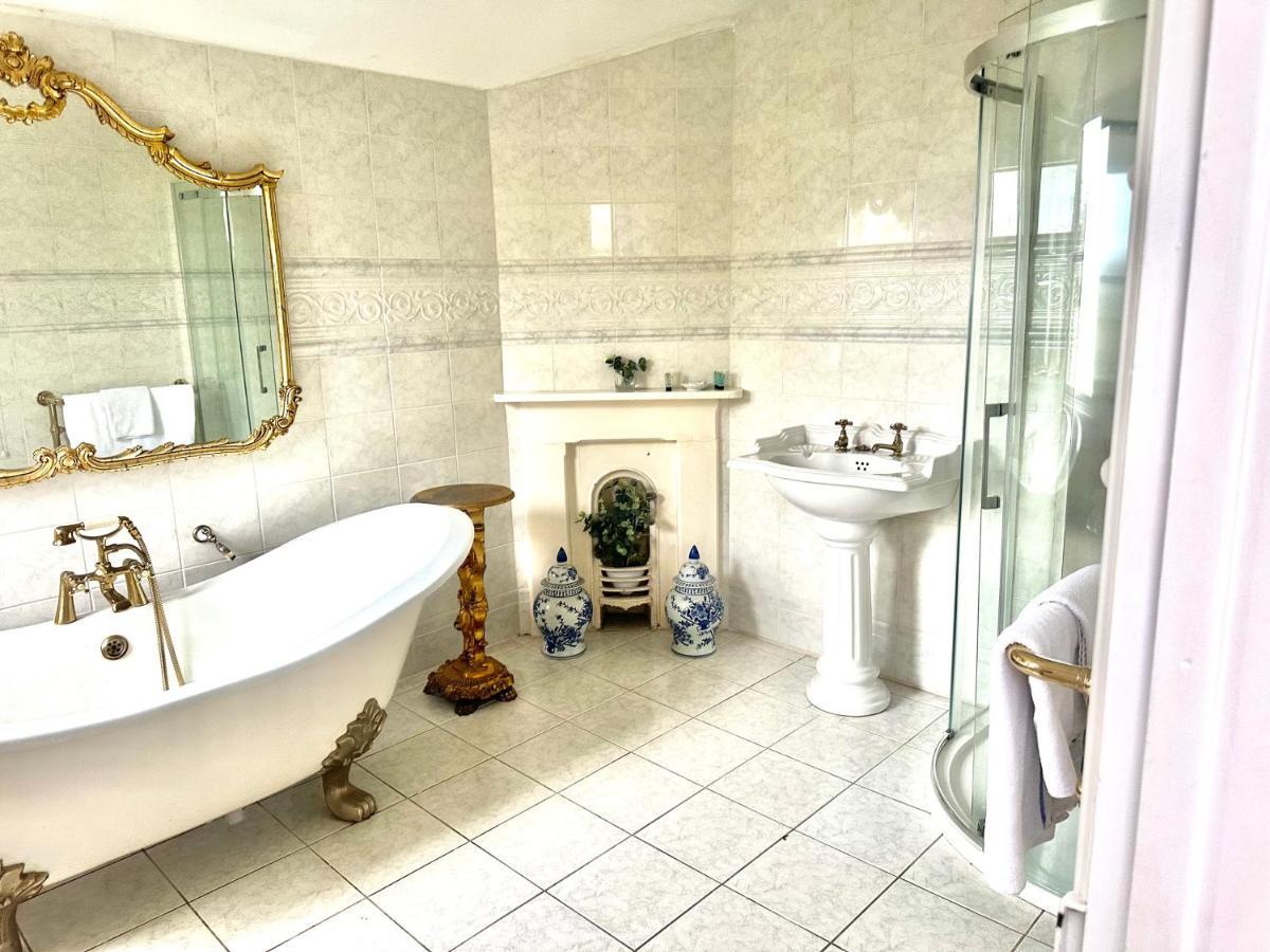 Munstone House Hotel เฮริฟอร์ด ภายนอก รูปภาพ
